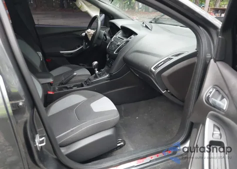 2016 Ford Focus St from USA, damaged, VIN 1FADP3L96GL376435